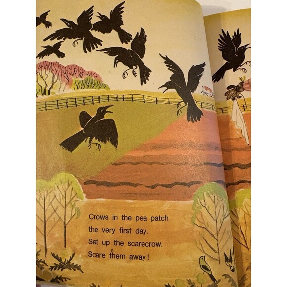 VTG Bring In The Pumpkins Hard Scrabble Harvest Dahlov Ipear Paperback 1976 RARE - Picture 6 of 12
